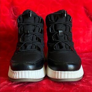 Falls Creek Black Ankle Boots with White Soles